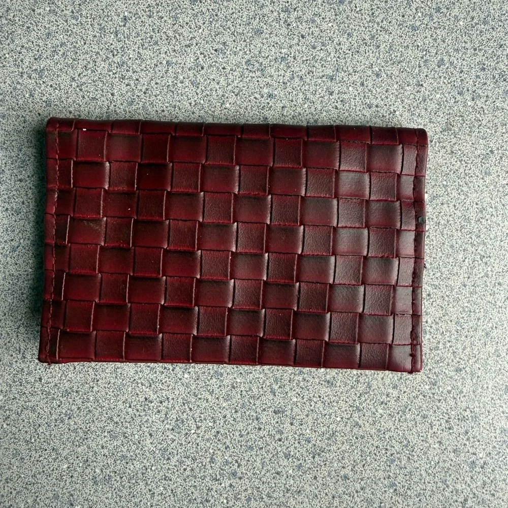 N/A beautiful burgundy